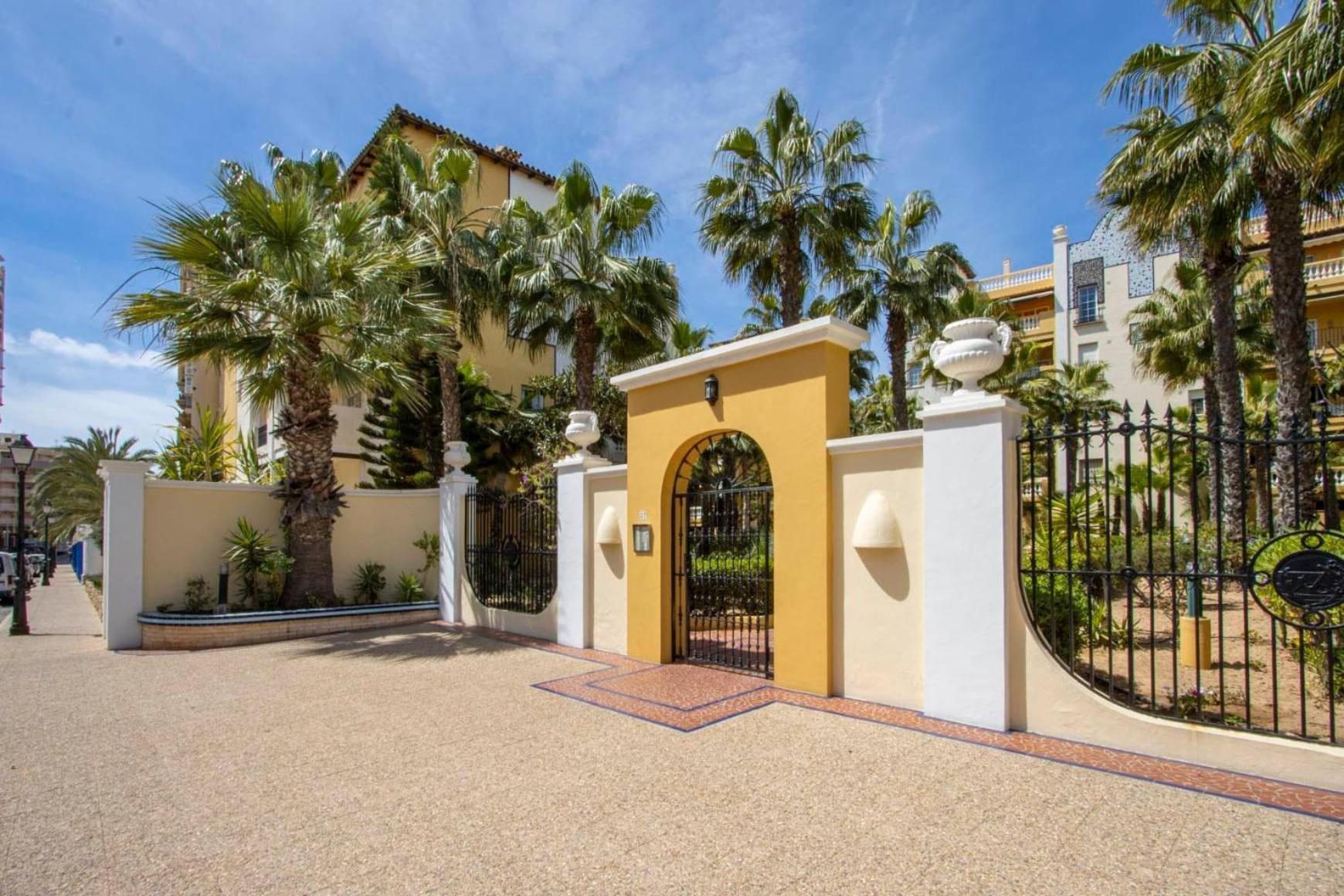 Aldea Del Mar Buganvilla Apartament تورّيفيِخا المظهر الخارجي الصورة